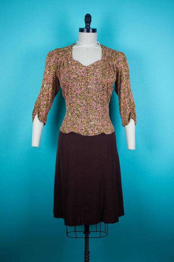 1940s Floral Rayon Jersey Dress With 3/4 Ruched Sl