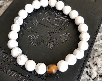 Matte Howlite Bracelet with Tigereye Accent Bead