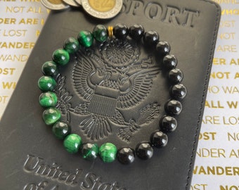 Green Tigereye Bracelet, Green Bead Bracelet, Black Onyx Bracelet, Black Bead Bracelet, 8mm Beaded Bracelet, Unisex Beaded Bracelet