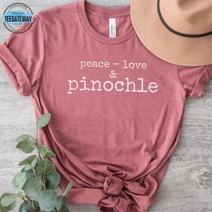 Camiseta de amor y paz, camiseta de regalo para jugadores de pinochle, regalo para jugadores de pinochle, regalos para jugadores de cartas, ideas para regalos de pinochle, regalo para una noche de juegos