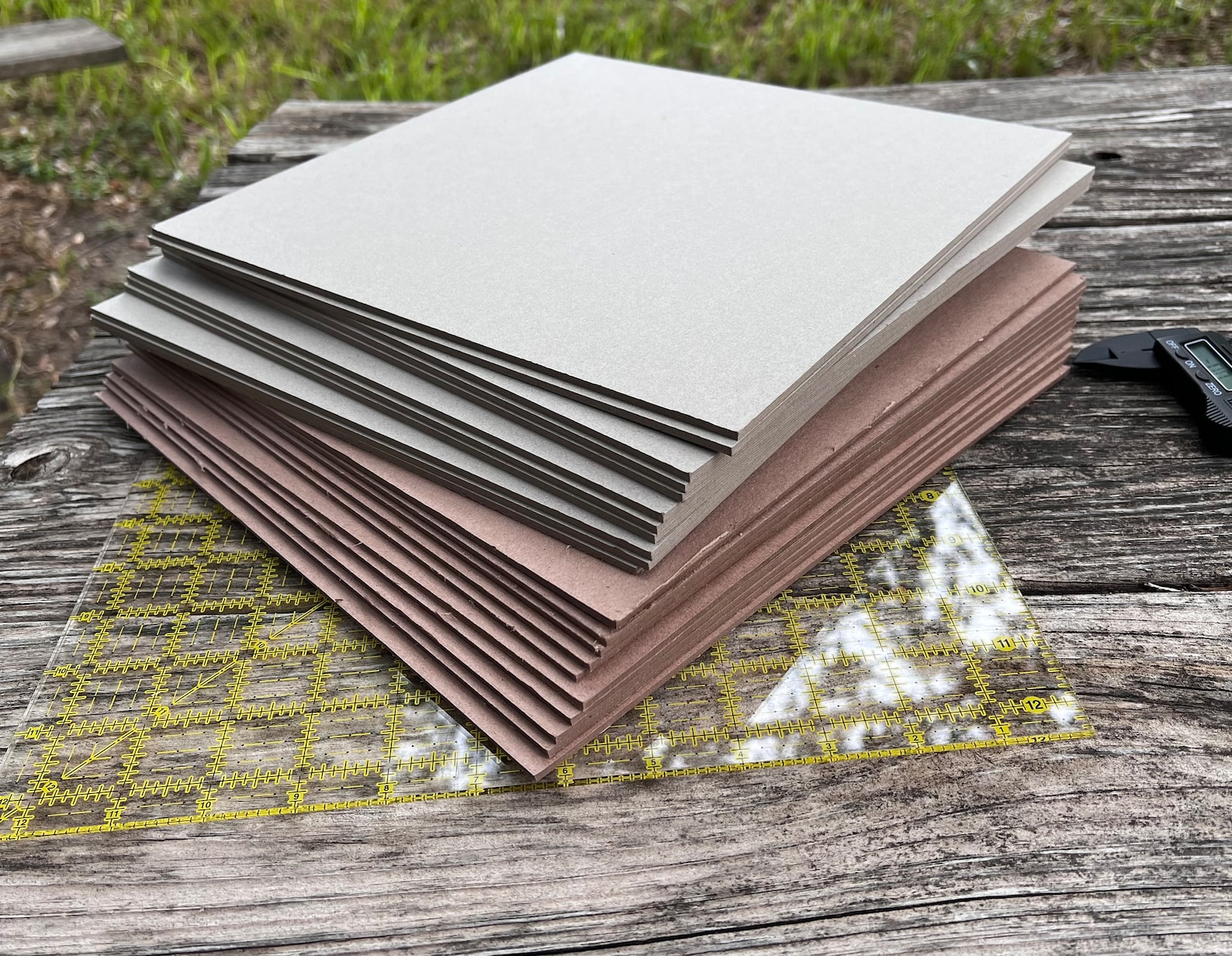 Chipboard/ Carton Contracolado Sheet 11x11 Inch. Book Board, Carton