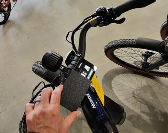 Velotric ディスプレイ画面カバー | Discover 2/3 Nomad、Breeze、Triker、Fold 用スライドオン式スクリーンプロテクター | 傷防止 | 工具不要で取り付け可能