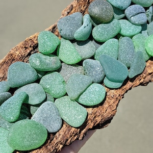 Verre de la mer Ionienne : verre de plage pour travaux manuels et bijoux (200 g, 40 pièces)