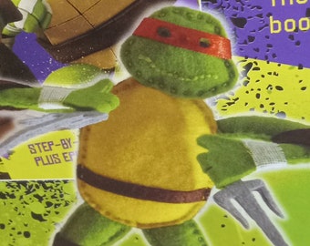 Parragon: Nickelodeon Teenage Mutant Ninja Turtles "Make A Turtle" Complete Ninja Hero Kit '14