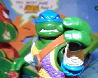 Ninja Turtles: The Next Mutation -THUNDER THRASHERS , Street Surfin' Leo (( 1997 ))