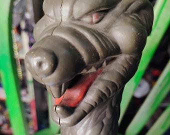 Mattel Masters of the Universe "Snake Mountain" - 'Wolf Head' electronic microphone w/wire+ electronics, replacement part 1984