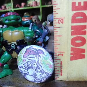Random t2z &quot;BUCK-A-BUTTON&quot; special ft. tOkKa skateboard buttons