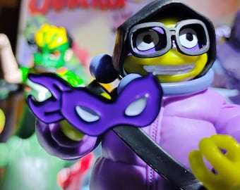 Penguin Random House Exclusive: TMNT 40th Anniversary Comics Celebration—The Deluxe Edition , official 'Donatello' banana Enamel pin 2024