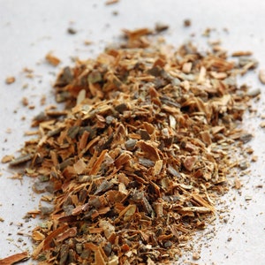 ORGANIC GLOSSY BUCKTHORN Bark cut  - Dye Colour golden yellow to pink and red - eco dye, natural dye, plant dye