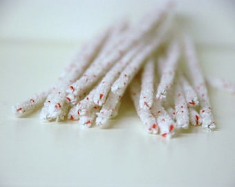 CLINGY PIPE CLEANERS - with tiny hooks to hold onto wool ~ shaping wires