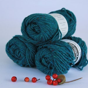 TEAL 4847 ~ Traditional Irish WOOL Tweed  ~ Aran, Donegal Tweed, Irish Tweed, Irish Yarn, Tweed Yarn, Donegal Aran Yarn, Donegal yarn