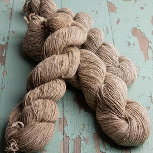 NETTLE YARN 100g in thin and medium weight - hand spun in Nepal