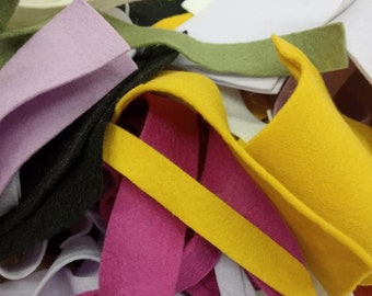 WOOL FELT SCRAPS coloured off cuts in 100gr bags!  100% Wool ~ dyed ~ 1-1.2mm Craft felt, felt scraps