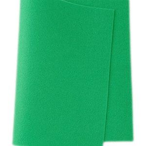 FELT 100% Wool ~ YOUNG LAWN ~ 1-1.2mm thick ~ Colour 627 ~ available in several sizes, felt fabric, clothing, crafting felt, craft felt