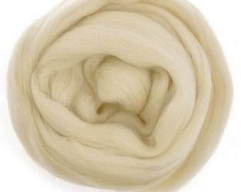 BEIGE EUROPEAN Merino ~ Production européenne, à petite échelle, sans museling, fibre filante, laine feutrée, laine itinérante, laine feutrée à l’aiguille