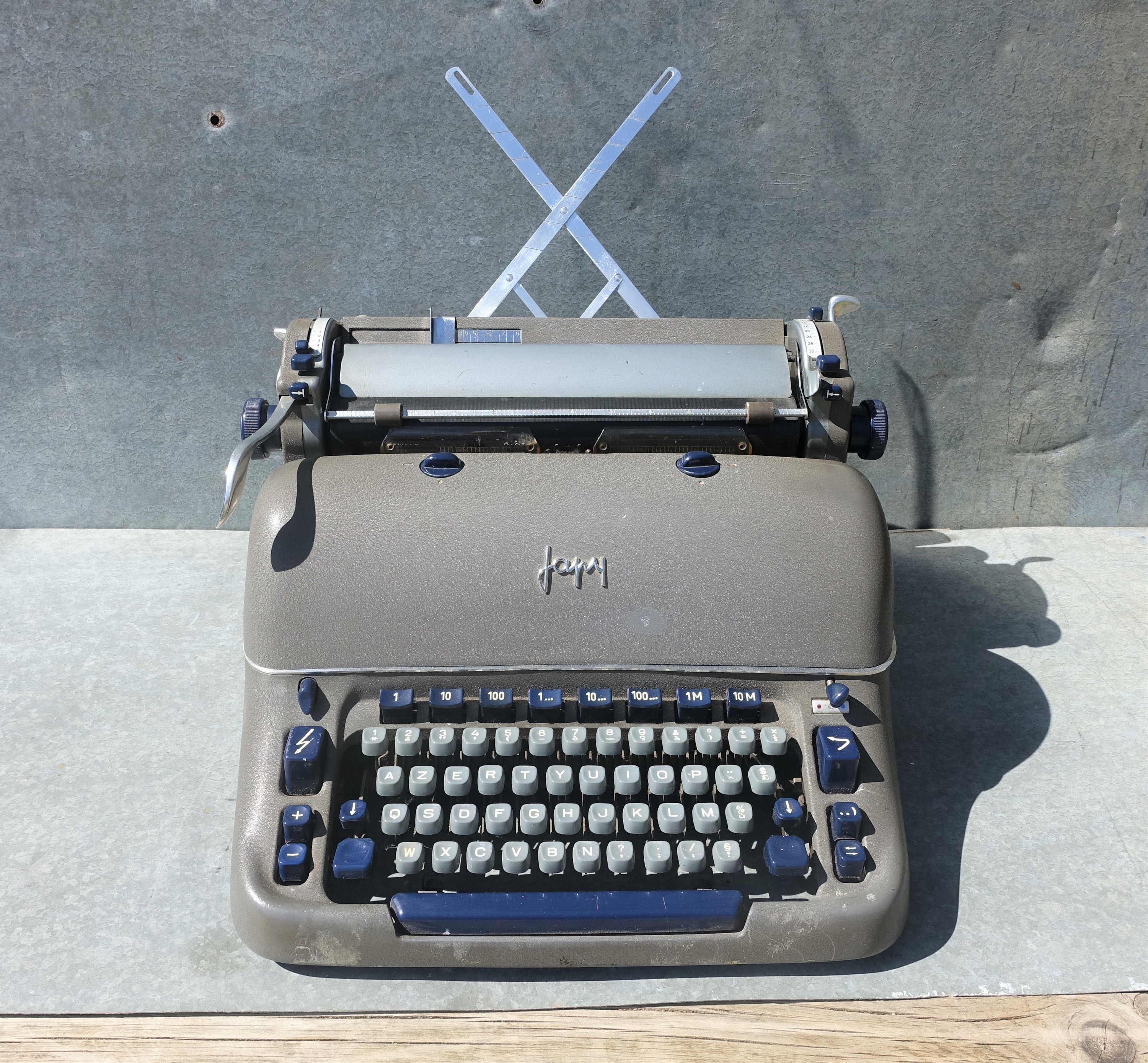 Vintage Japy S18 Typewriter - 1950s French Manual With Rare Manual
