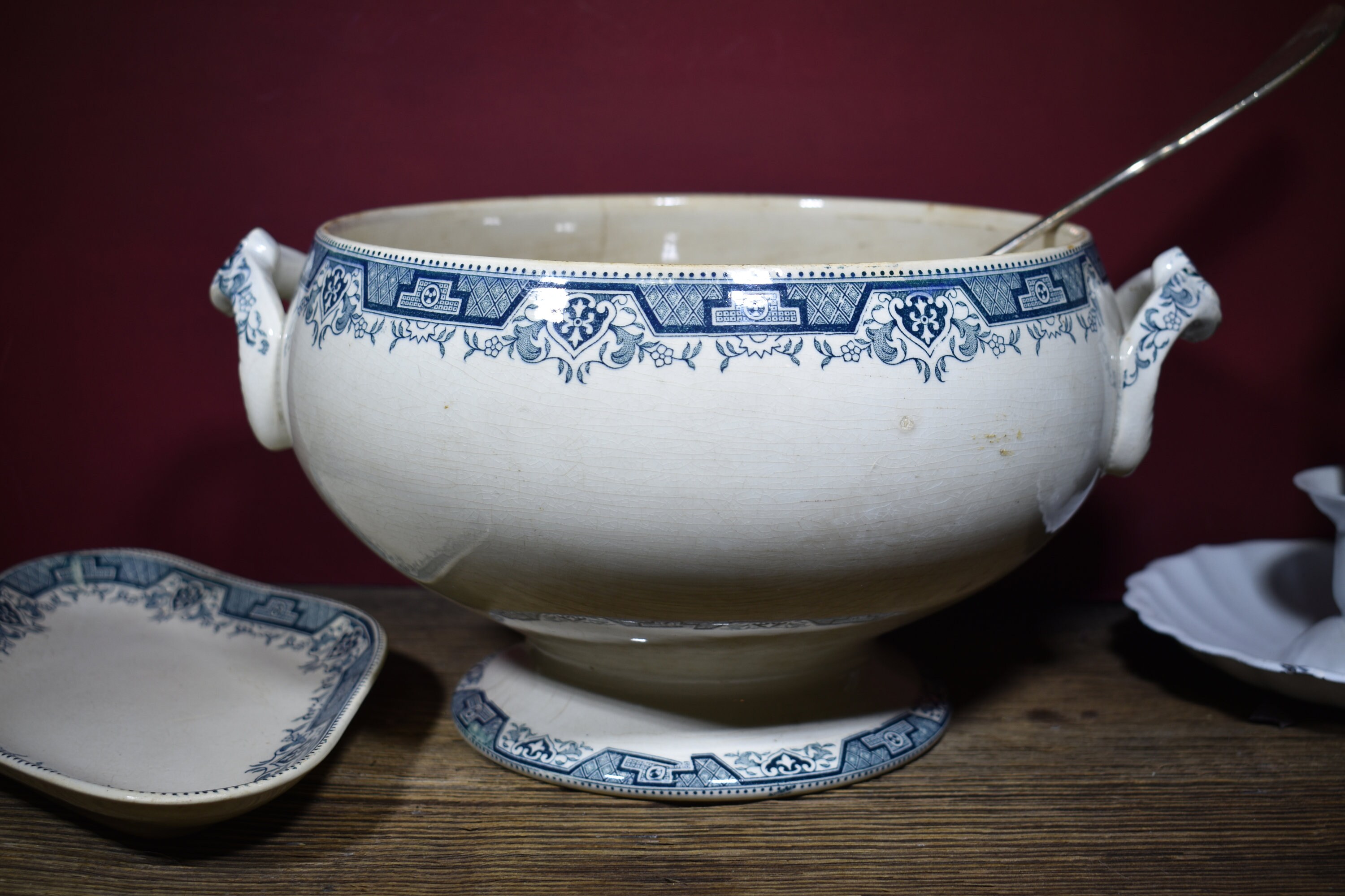 Français Ironstone Tureen, A St Amand - Maroc Belle Poignées de Serpent & Bleu Sarcelle Dec avec Rav