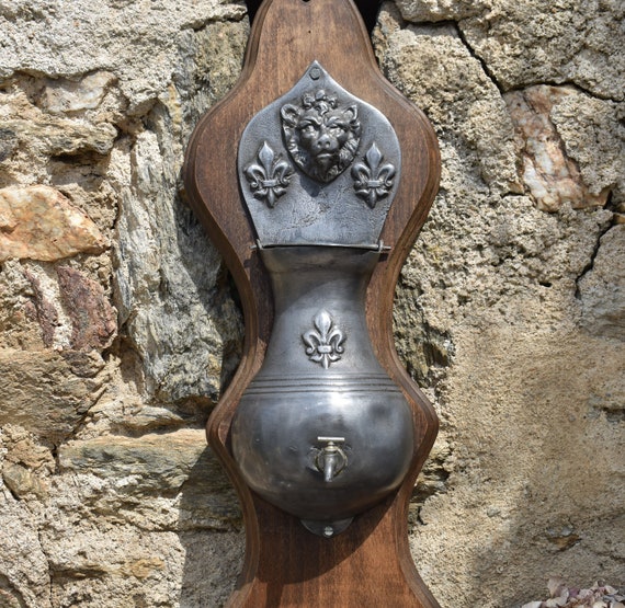 Xmas　sale！　ホーローファウンテン　　ウォータータンク&ベイスン 18th/19th French Pewter Fountain or Lavabo, Authentic
