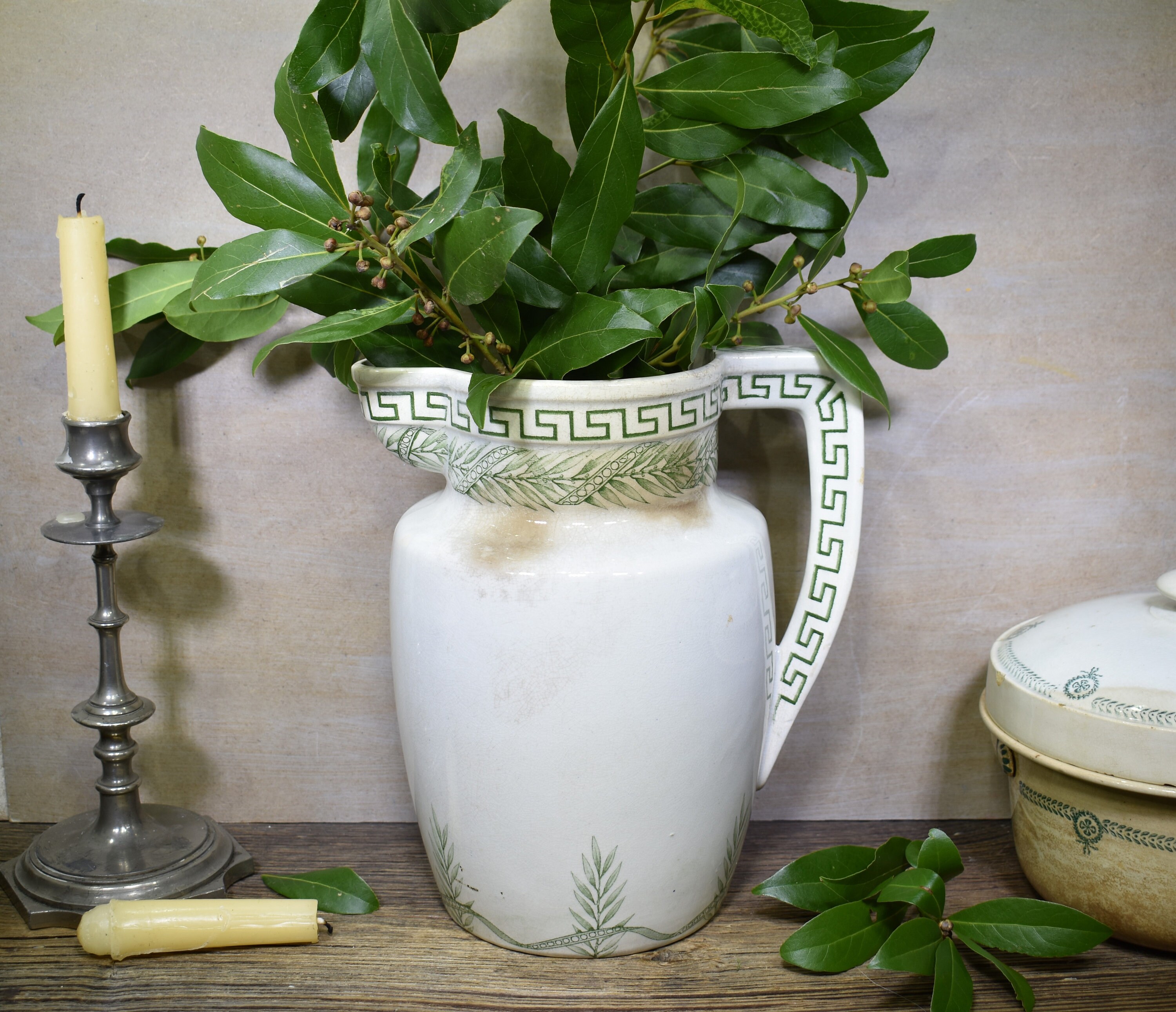 Art Déco Français Pichet d'eau en Pierre de Fer Blanche, Creil & Montereau Vert Décor Classique Thé 