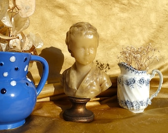 Antike französische Wachsbub-Büste - Anfang 1900s Statuette auf Sockel