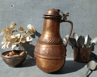 1800s French Copper Pitcher: Rustic Lidded Kettle, Hammered Finish