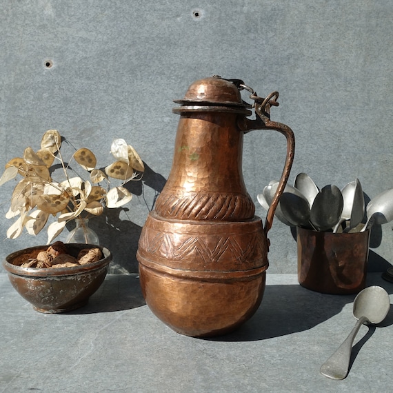 1800s French Copper Pitcher: Rustic Lidded Kettle, Hammered Finish