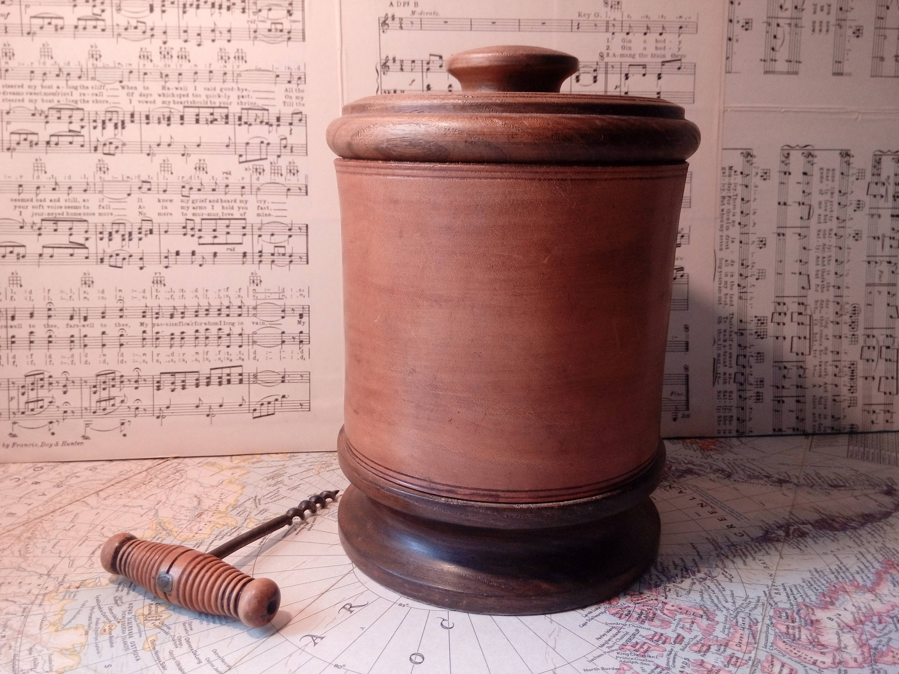 Français Vintage Cuir et Bois Conteneur de Stockage, Treen Pot en Cuir, Boîte Récipient Stockage Vin