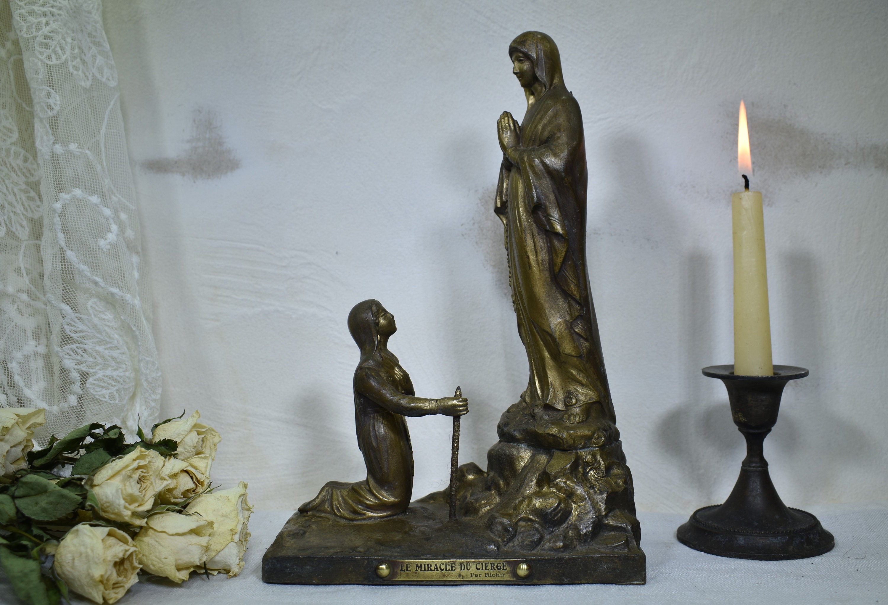 Français Vierge Marie avec Bernadette Statue Bronzée, Belle Notre-Dame de Lourdes Miracle Du Cierge 