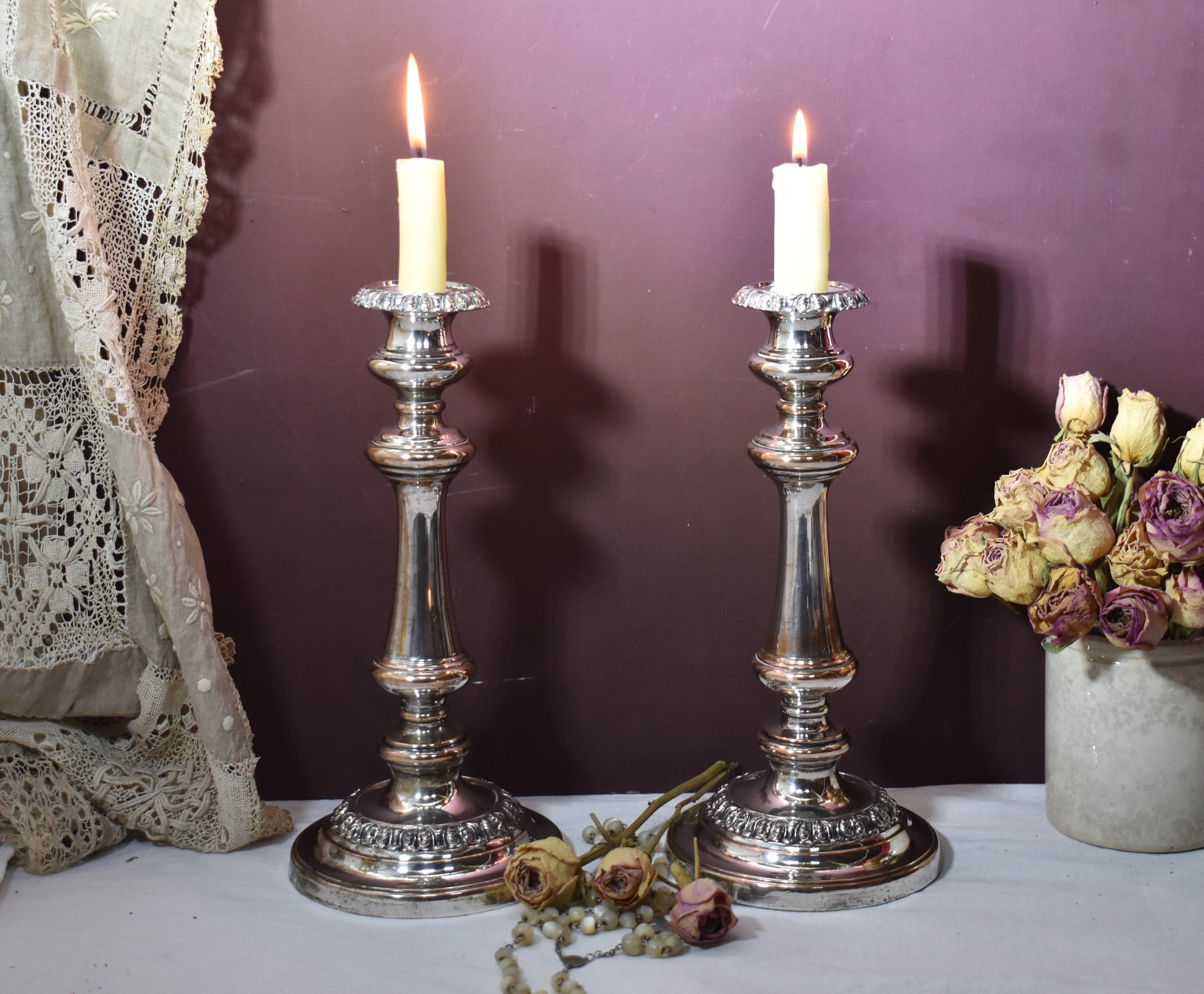Chandeliers Français Années 1800, Belle Paire de Chandeliers en Cuivre Plaque d'argent Qualité, Napo