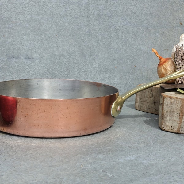 French Copper Sauté Pan, "Gaillard" Top Paris Maker, 9 1/2" 1950's Classic Brass Handled Saute Pan, 2.2mm/2.4mm Thick Copper, Tin Lined.