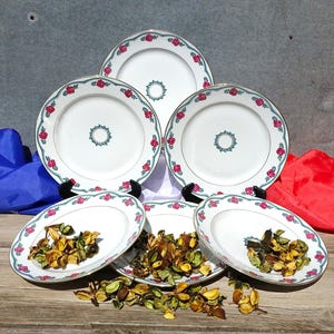 Six Alfred Lanternier Fine Porcelain Dinner Plates, A Super Set of 1940&#39;s/50&#39;s Limoges Porcelain Plates, Lovely Rose Motifs And Gilding.