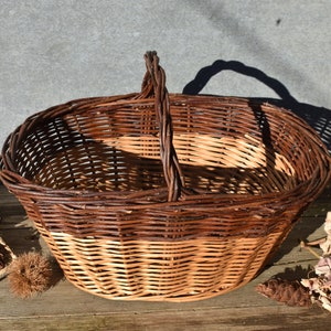 Vintage French Wicker Basket, A Lovely Oval Handwoven Blonde & Dark Wicker Basket, Plaited Twisted Overhead Handle, Good Versatile Size, VGC