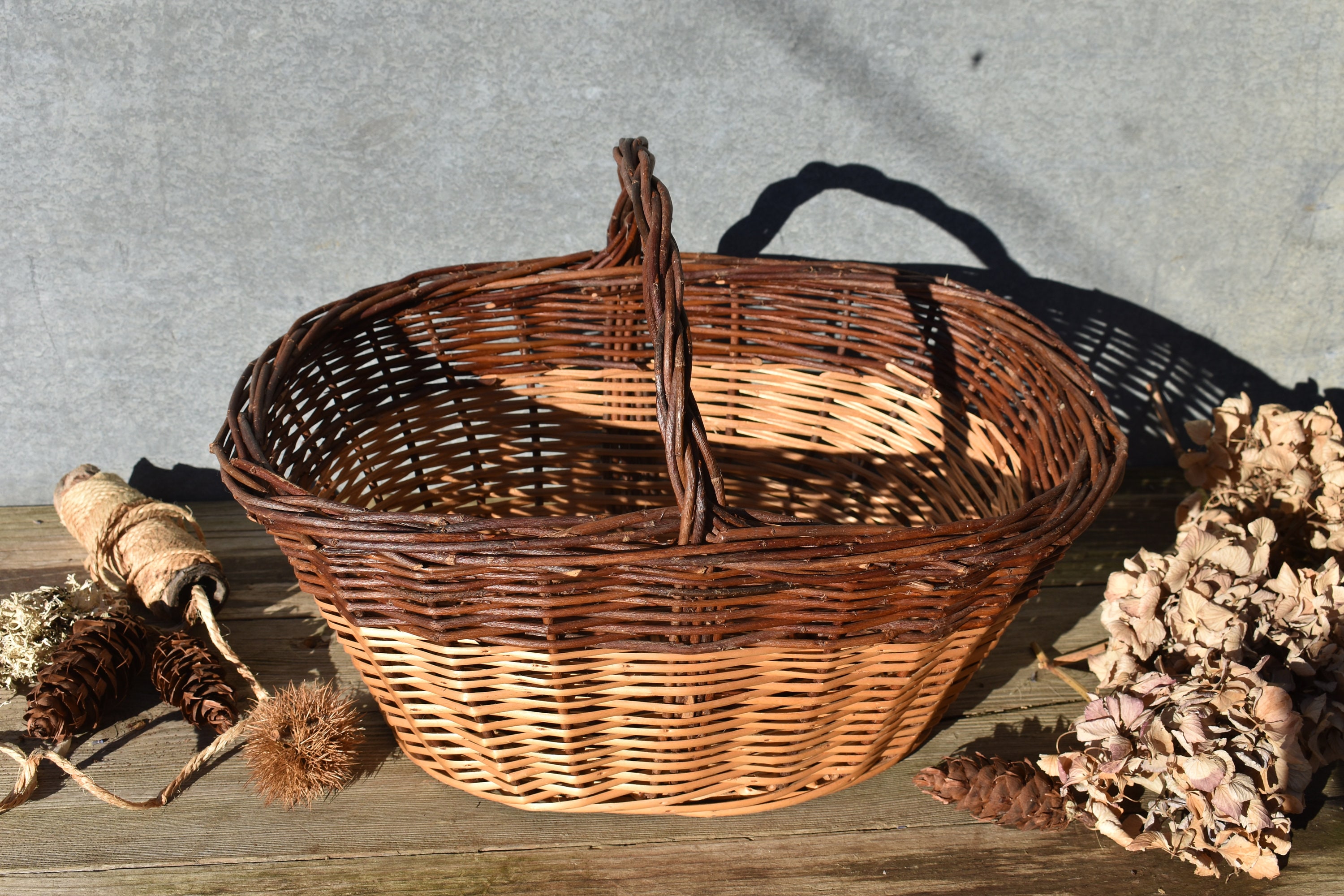 Panier Ancien En Osier Profond Pour Cueillette - France - Bon état
