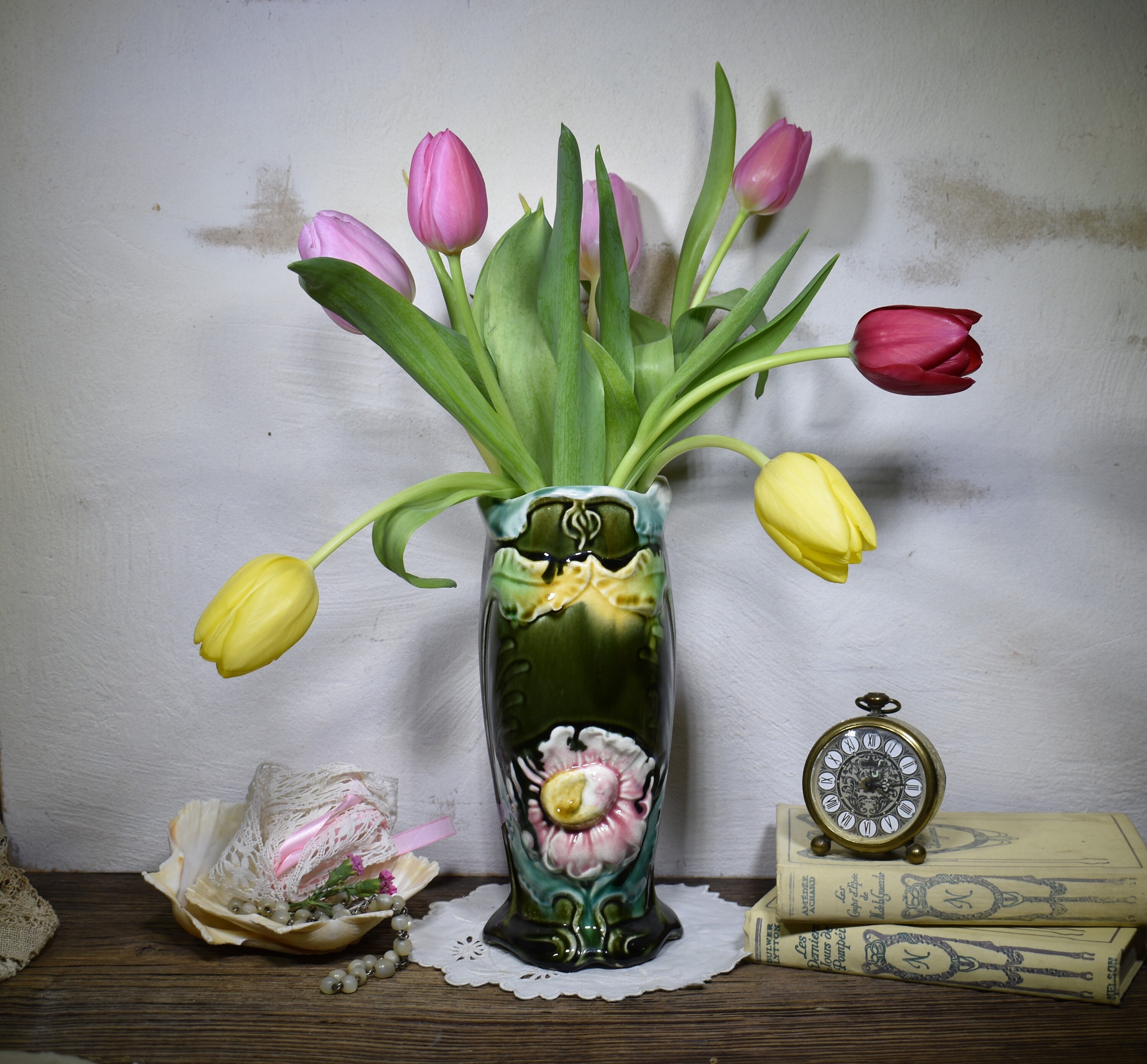 C1890S Français Vase en Majolique, Un Élégant Céramique Art Nouveau Par Fives-Lille - Gustave de Bru