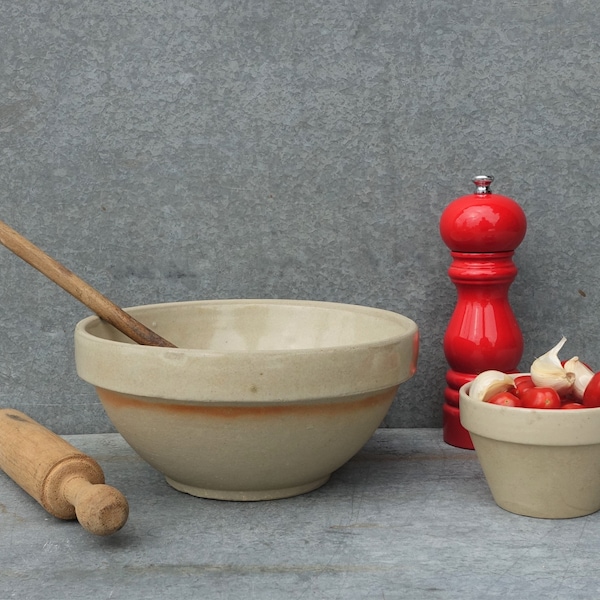 1950s French Matt Grey Stoneware Bowls, 8" & 3 3/4" French Farmhouse Gray Stoneware Mixing Bowls, French Rustic Grey Ceramic Kitchen Bowls