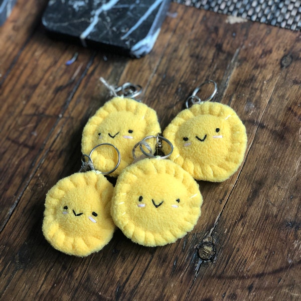 Adorable Sun Plushie keychain // Astrology keychain // Sunshine Keychain