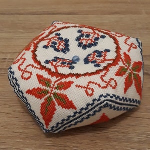Biscornu Pattern, Cross stitch Biscornu Pattern,  Pin Cushion pattern &#39;Autumn Colour&quot;, PDF pattern, instant download