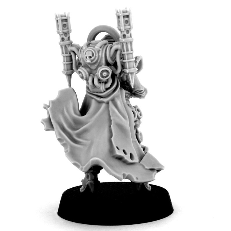 EMPEROR SISTER with storm boltgun