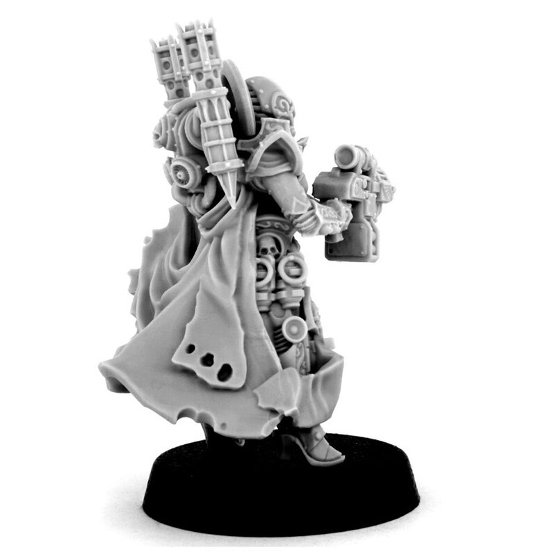 EMPEROR SISTER with storm boltgun