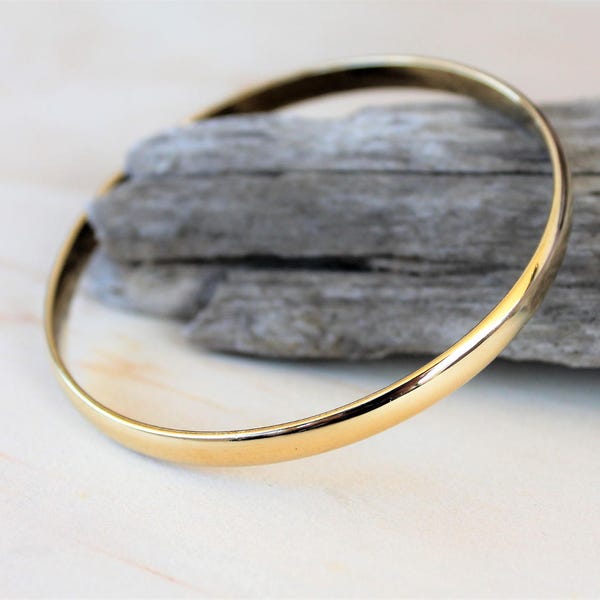 18k Yellow Gold Filled Bangle Bracelet / Stacking Gold Bangle / Classic Gold Bracelet / Minimal Gold Bangle