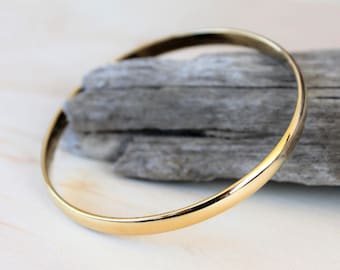 18k Yellow Gold Filled Bangle Bracelet / Stacking Gold Bangle / Classic Gold Bracelet / Minimal Gold Bangle
