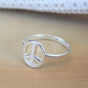 Sterling Silber Frieden Ring / Peace Schmuck / Zarte Femininer Ring / Schlichter Sterling Silber Ring / Minimal Schmuck / Hippy Stil