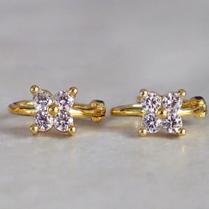 Tiny 18k Gold Plated Cubic Zirconia Flower Huggie Earrings / Cartilage Earring / Helix Sleeper / CZ Dainty Jewellery / Crystal Hoops