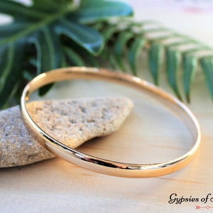 18k Rose Gold Filled Bangle Bracelet / Stacking Bangle / Classic Gold Bracelet / Minimal Gold Bangle