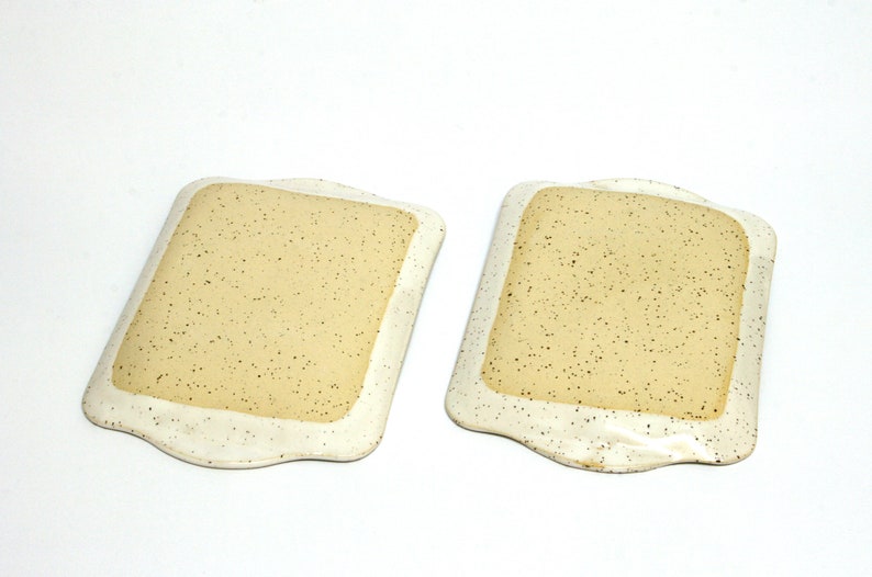 Set of 2 Ceramic Small Decorative Trays With a Freehand Colored Flower