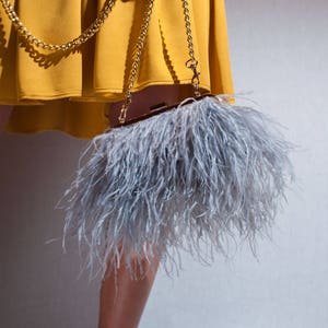 Evening shoulder bag, embellished with exotic ostrich feathers image 2