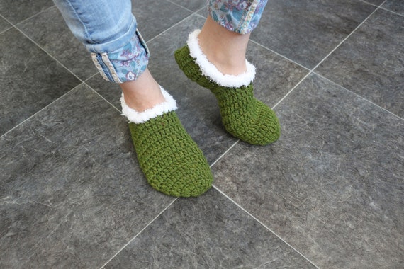 Hand knit socks Wool slippers Crochet 