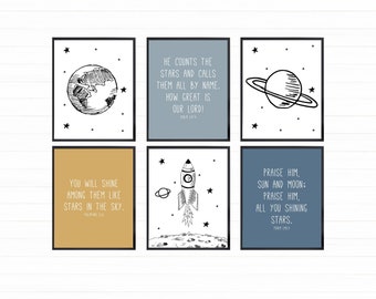Set de arte mural imprimible celestial: Láminas de guardería con versículos bíblicos y galaxia (descarga digital)
