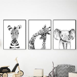 Black and White Safari Animals Printable Wall Art, Digital Download Safari Themed Nursery Decor, Bedroom Decor, Zebra Giraffe Elephant Print