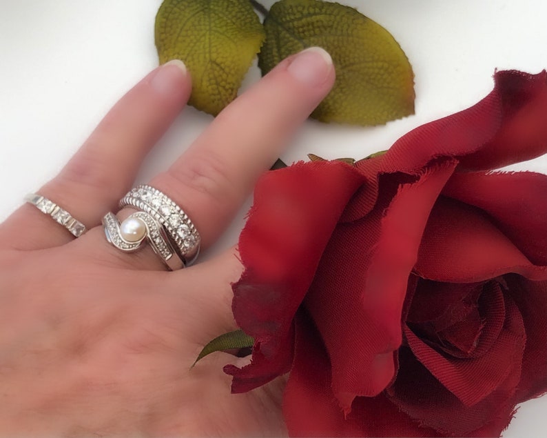 Women/'sLadiesMom Gift Size 7 34 Elegant CZSterling Silver Eternity Ring Cubic ZirconiaAnniversaryStacking Band